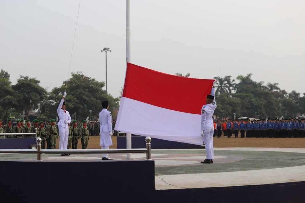 Pemkab Purworejo Gelar Upacara HUT ke-81 Kemerdekaan RI di Alun-Alun Pemkab Purworejo Gelar Upacara HUT ke-81 Kemerdekaan RI di Alun-Alun
