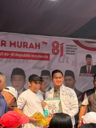 Sambut HUT ke-81 RI, DPC Gerindra Kota Pontianak Bagikan 1.000 Paket Sembako kepada Masyarakat Sambut HUT ke-81 RI, DPC Gerindra Kota Pontianak Bagikan 1.000 Paket Sembako kepada Masyarakat