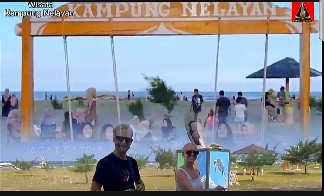 Pesisir pantai yang tadinya penuh sampah sekarang menjadi kampung nelayan Pesisir pantai yang tadinya penuh sampah sekarang menjadi kampung nelayan
