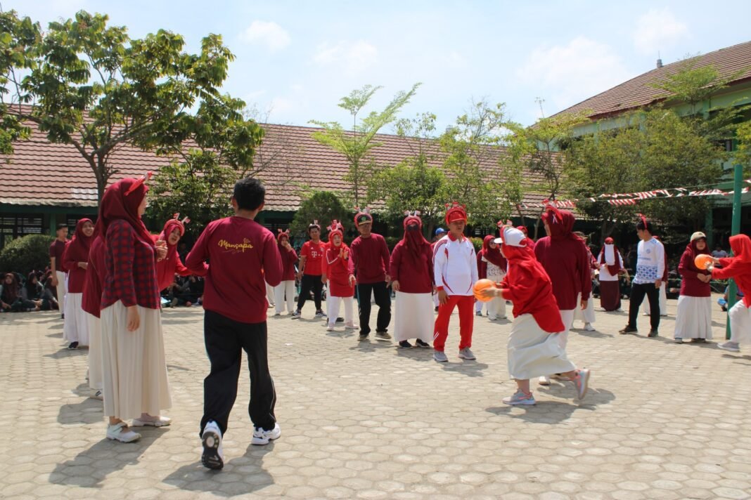 Gelora Kemerdekaan, Ajang Pererat Silaturahmi Guru dan Siswa MAN 1 Palembang Gelora Kemerdekaan, Ajang Pererat Silaturahmi Guru dan Siswa MAN 1 Palembang