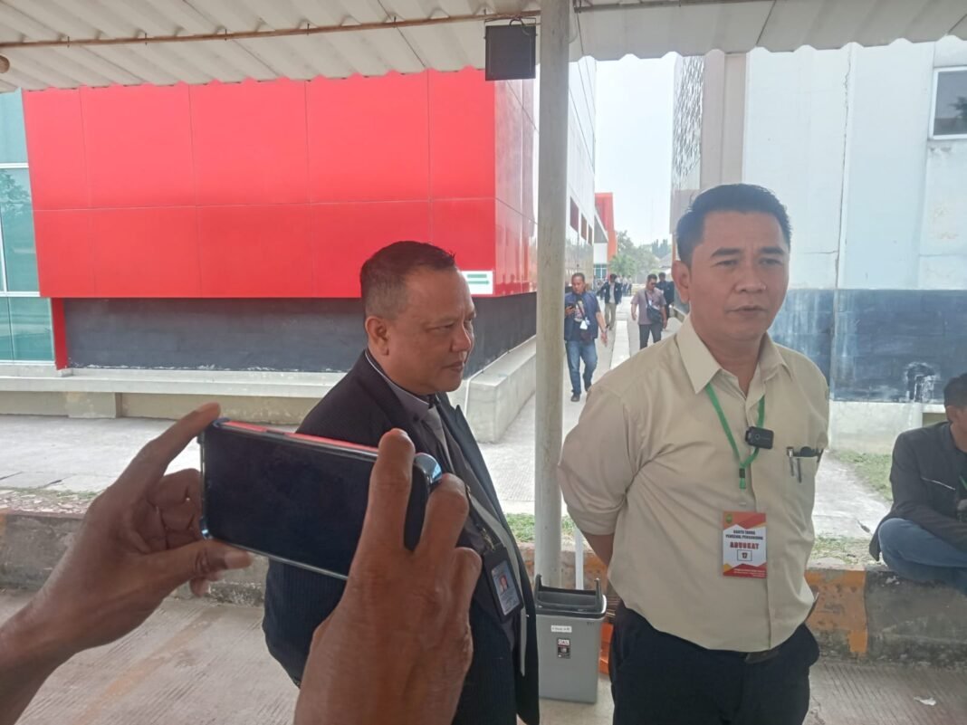 KUASA HUKUM MUHAMMAD HARUN : SKD TIDAK ASLI dan PERYATAAN BERBEDA SAAT di BAP KUASA HUKUM MUHAMMAD HARUN : SKD TIDAK ASLI dan PERYATAAN BERBEDA SAAT di BAP