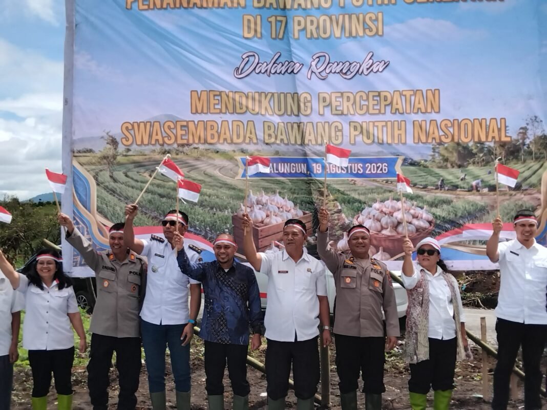 Serentak Di 17 Provinsi : Polres Simalungun Dukung Swasembada Bawang Putih Nasional Serentak Di 17 Provinsi : Polres Simalungun Dukung Swasembada Bawang Putih Nasional