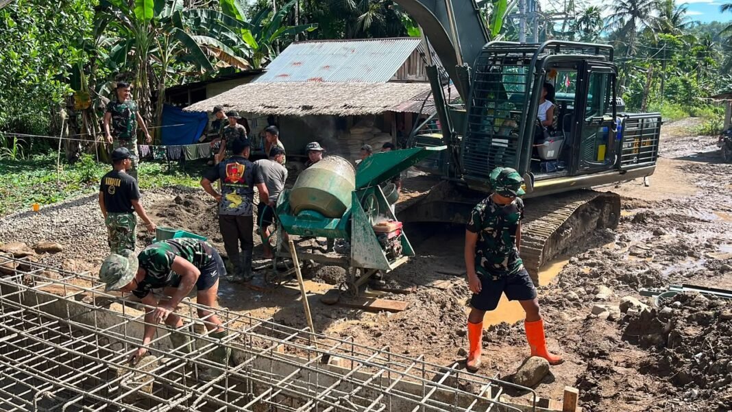 Dulu Menyeberang Sungai, Kini Warga Yo’o Menanti Jembatan yang Lebih Aman Dulu Menyeberang Sungai, Kini Warga Yo’o Menanti Jembatan yang Lebih Aman