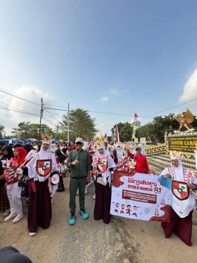 RESES 12 TITIK LAMPUNG TENGAH: MUNIR ABDUL HARIS SERAP ASPIRASI, SERAHKAN BANTUAN RESES 12 TITIK LAMPUNG TENGAH: MUNIR ABDUL HARIS SERAP ASPIRASI, SERAHKAN BANTUAN