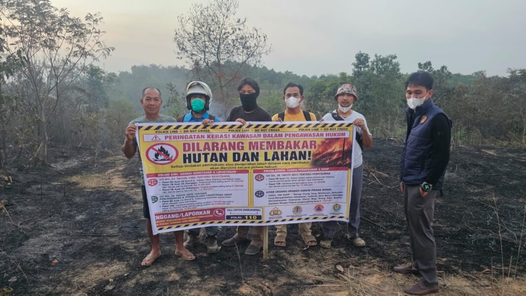 Respons Cepat Personel Polsek Lawang Kidul, Kebakaran Lahan Belukar di Desa Keban Agung Berhasil Dipadamkan Respons Cepat Personel Polsek Lawang Kidul, Kebakaran Lahan Belukar di Desa Keban Agung Berhasil Dipadamkan