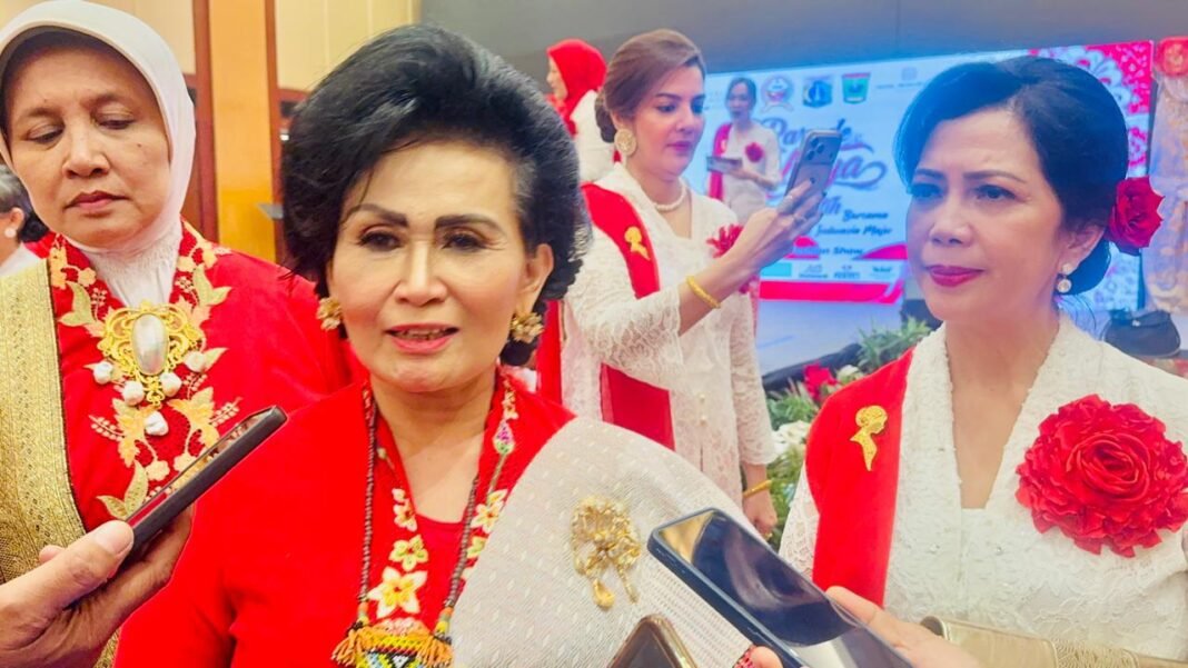 Festival Merah Putih: Saat Perempuan Bersatu Merawat Budaya dan Menggerakkan Ekonomi Festival Merah Putih: Saat Perempuan Bersatu Merawat Budaya dan Menggerakkan Ekonomi