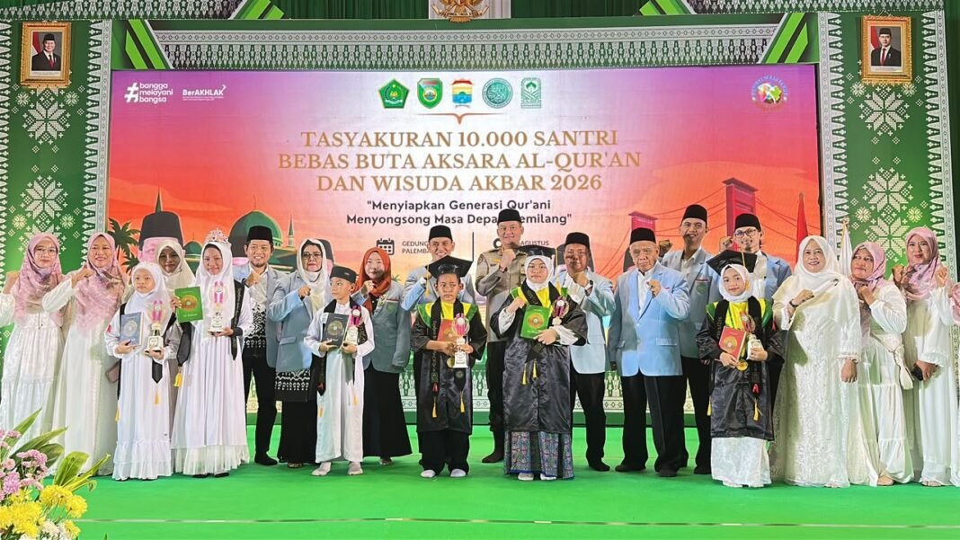 Wisuda Akbar 10.000 Santri, Polda Sumsel Perkuat Sinergi dengan Lembaga Keagamaan Wisuda Akbar 10.000 Santri, Polda Sumsel Perkuat Sinergi dengan Lembaga Keagamaan