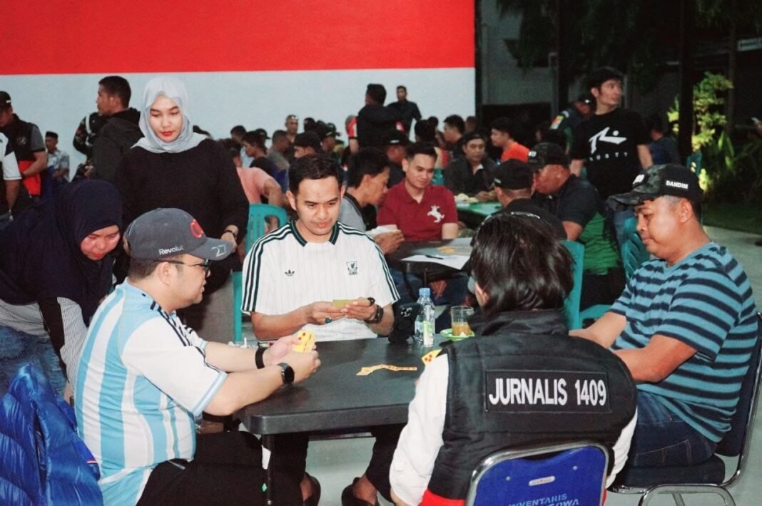 Wujud Nyata Sinergitas, Kodim 1409/Gowa dan Polresta Gowa Gelar Eksebisi Pertandingan Domino Wujud Nyata Sinergitas, Kodim 1409/Gowa dan Polresta Gowa Gelar Eksebisi Pertandingan Domino