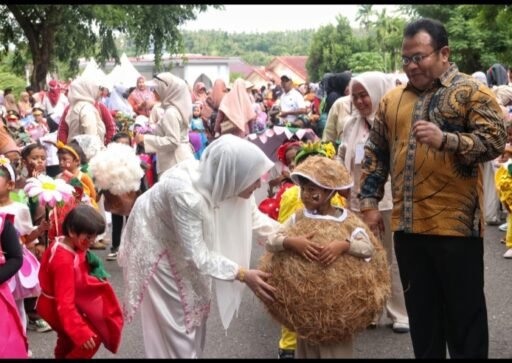Kecil Usianya, Besar Semangatnya! 600 Anak PAUD-TK Meriahkan Pawai HUT ke-81 RI di Sabang | Kompas.sbs Kecil Usianya, Besar Semangatnya! 600 Anak PAUD-TK Meriahkan Pawai HUT ke-81 RI di Sabang | Kompas.sbs