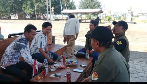 LBH GADJAH MADHA INDONESIA KOMITMEN KAWAL PERIZINAN WISATA KAMPUNG NELAYAN DI BIMOREJO-WONGSOREJO LBH GADJAH MADHA INDONESIA KOMITMEN KAWAL PERIZINAN WISATA KAMPUNG NELAYAN DI BIMOREJO-WONGSOREJO