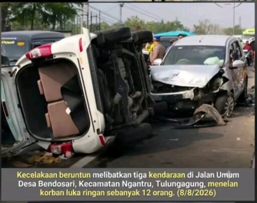 Tiga Kendaraan Tabrakan di Simpang Tiga Jembatan Ngujang Satu, 12 Orang Luka Ringan Tiga Kendaraan Tabrakan di Simpang Tiga Jembatan Ngujang Satu, 12 Orang Luka Ringan