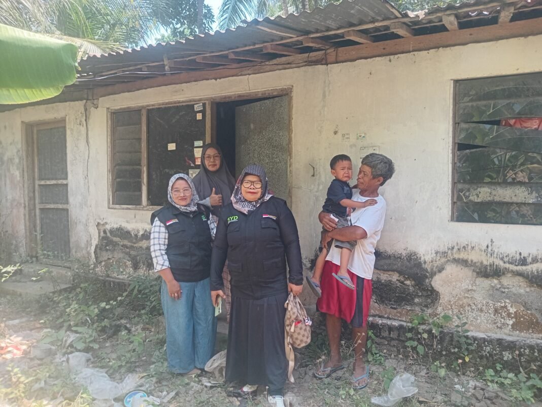 Komunitas SYG (Sahabat Yatim Dzuafa) Salurkan Santunan Untuk Lansia Jompo Ke Dua Desa Di Kabupaten Purworejo Komunitas SYG (Sahabat Yatim Dzuafa) Salurkan Santunan Untuk Lansia Jompo Ke Dua Desa Di Kabupaten Purworejo