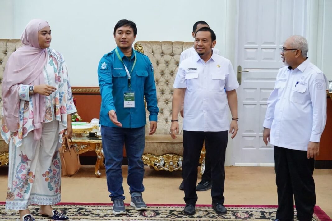 Wabup Bantaeng Sambut Program “My UNHAS”, Libatkan Mahasiswa Internasional Wabup Bantaeng Sambut Program “My UNHAS”, Libatkan Mahasiswa Internasional