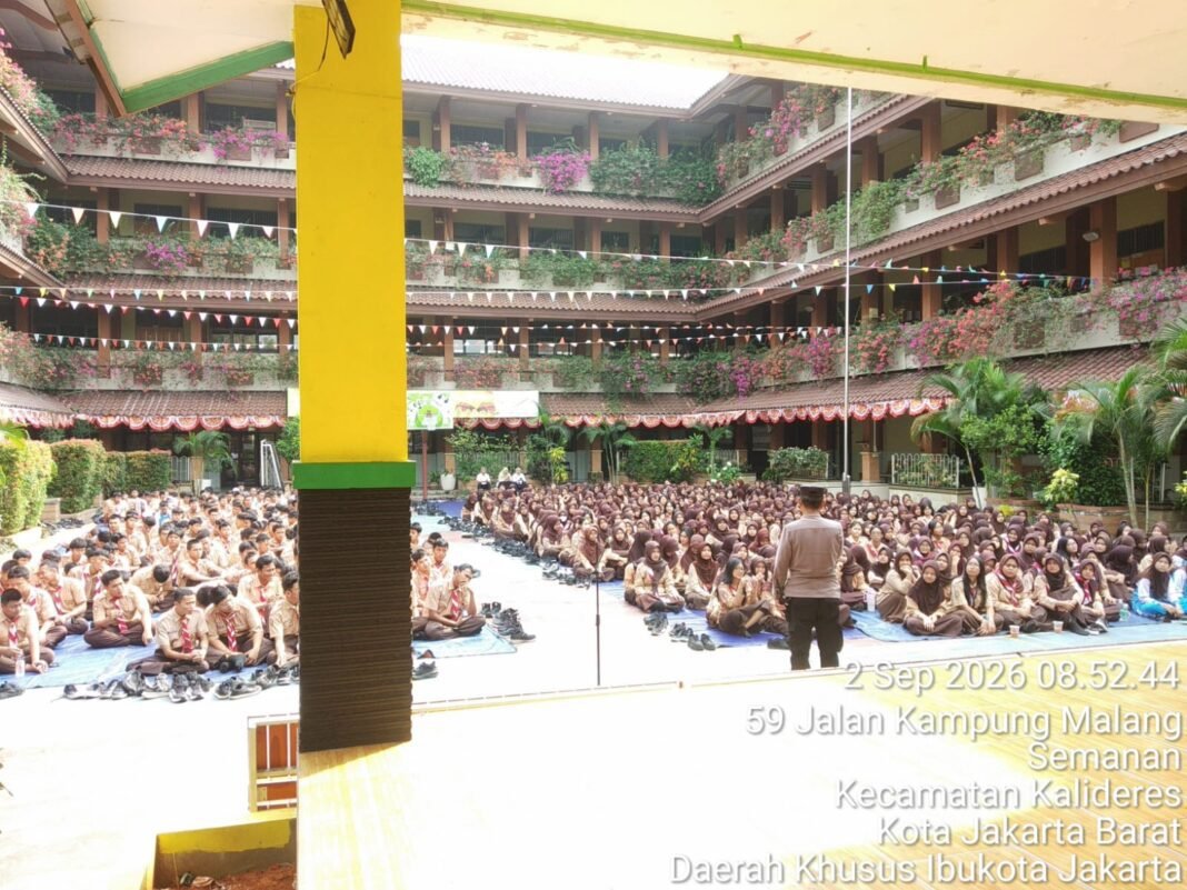 Polsek Kalideres Perkuat Pembinaan Pelajar melalui Program Orang Tua Asuh, Cegah Tawuran Dan Narkoba Polsek Kalideres Perkuat Pembinaan Pelajar melalui Program Orang Tua Asuh, Cegah Tawuran Dan Narkoba