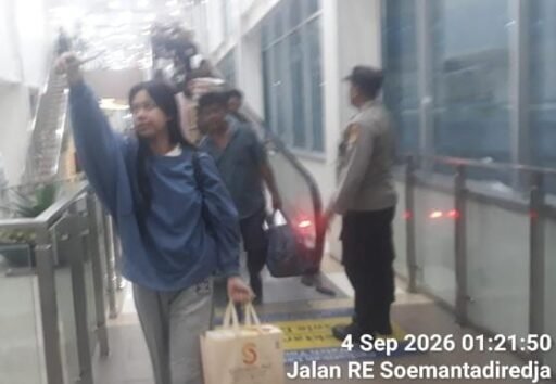 Pelayanan Dan Pengamanan Debarkasi KM Kelud di Pelabuhan Tanjung Priok Berlangsung Aman, 1 Pelayanan Dan Pengamanan Debarkasi KM Kelud di Pelabuhan Tanjung Priok Berlangsung Aman, 1