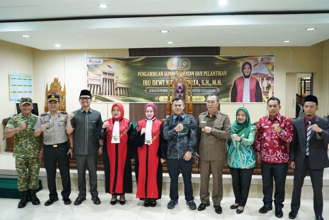 PERKUAT SINERGI FORKOPIMDA, KETUA DPRD KEPAHIANG HADIRI PELANTIKAN WAKIL KETUA PN PERKUAT SINERGI FORKOPIMDA, KETUA DPRD KEPAHIANG HADIRI PELANTIKAN WAKIL KETUA PN