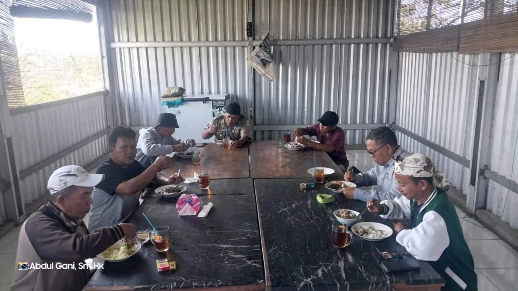 Ketua Dan Jajaran Pengurus Forwit Ajak Anggota Duduk Bareng, Bahas Kinerja dan Perkuat Senergi Ketua Dan Jajaran Pengurus Forwit Ajak Anggota Duduk Bareng, Bahas Kinerja dan Perkuat Senergi
