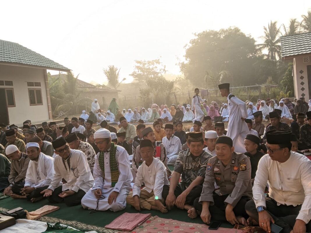 POLSEK SUNGAI ROTAN HADIRI SALAT ISTISQA, BERSAMA MASYARAKAT MEMOHON HUJAN DAN KEBERKAHAN POLSEK SUNGAI ROTAN HADIRI SALAT ISTISQA, BERSAMA MASYARAKAT MEMOHON HUJAN DAN KEBERKAHAN