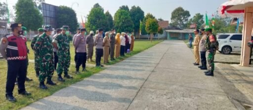 Apel Siaga Selasa Pagi di Sekincau, Camat Heptanius Hidayat Sampaikan Arahan Penting Apel Siaga Selasa Pagi di Sekincau, Camat Heptanius Hidayat Sampaikan Arahan Penting