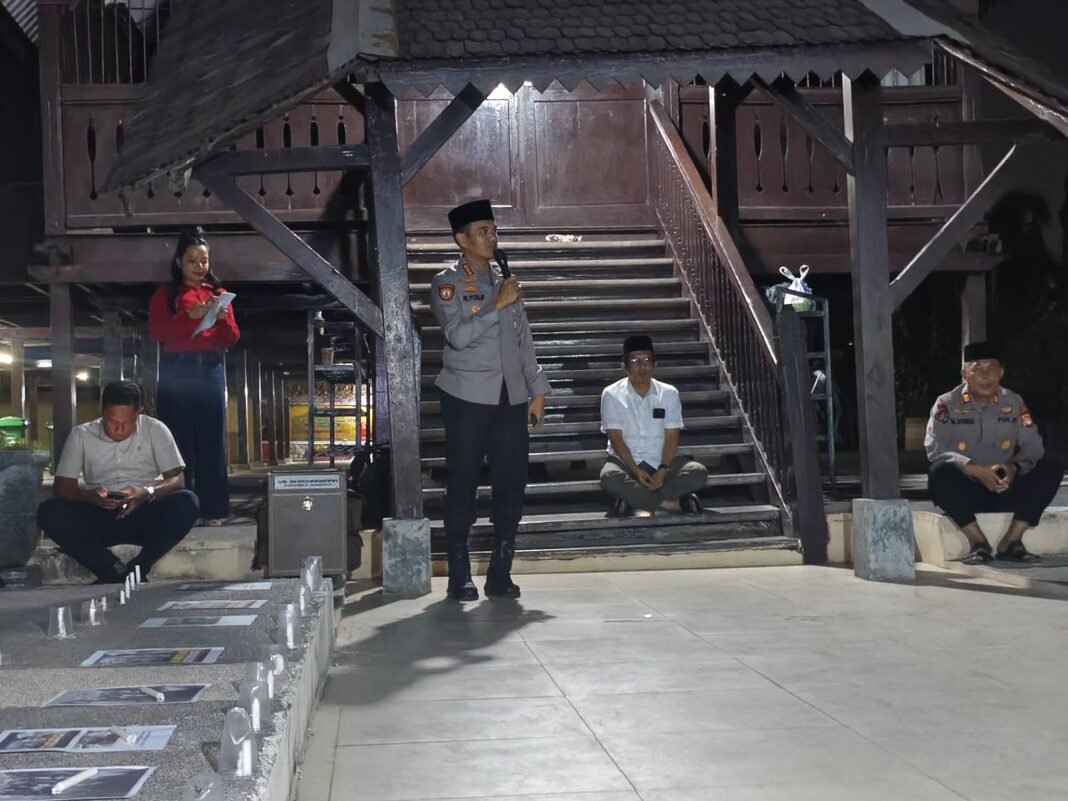 Kapolresta Gowa Hadiri Doa Bersama untuk Lima Jurnalis Hilang Kapolresta Gowa Hadiri Doa Bersama untuk Lima Jurnalis Hilang