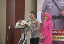 Tradisi Gerbang Pora Dan Parawel Parade Warnai Pisah Sambut Kapolres Simalungun us