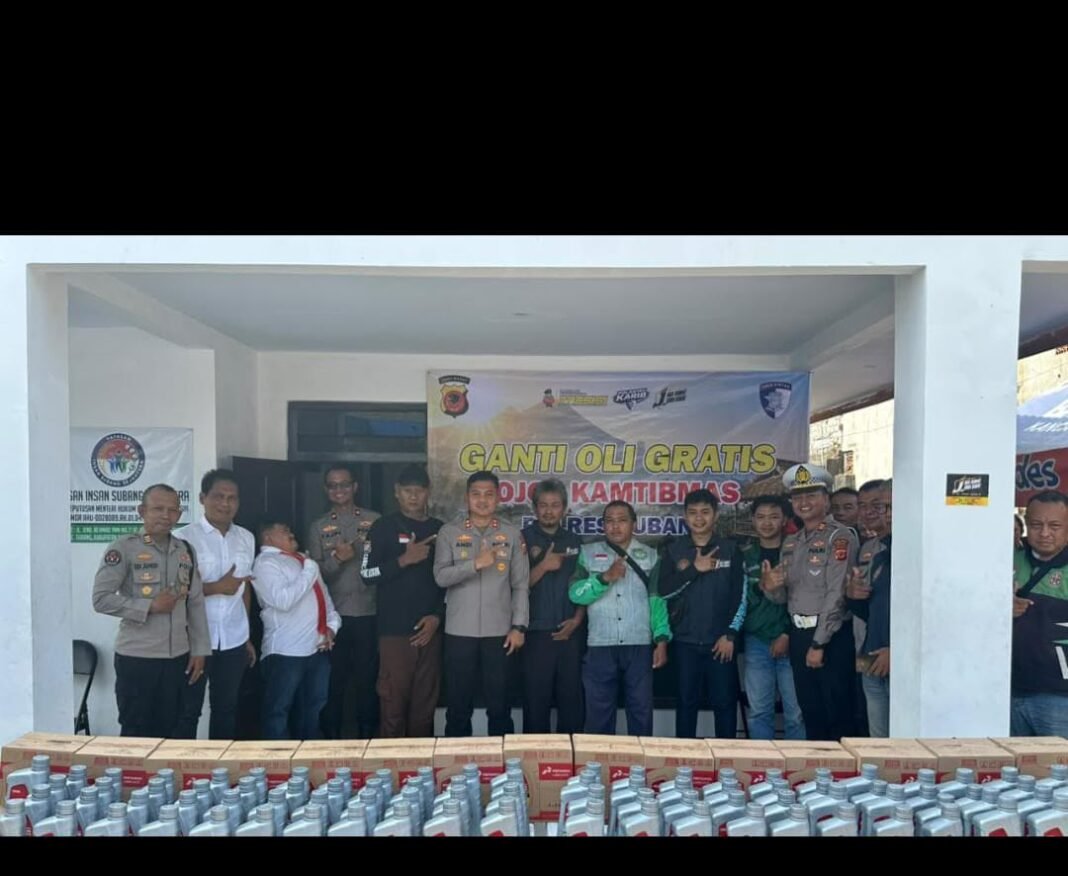 POLRES SUBANG RANGKUL OJOL,100 DRIVER DAPAT LAYANAN GANTI OLI GRATISIS, POLRES SUBANG RANGKUL OJOL,100 DRIVER DAPAT LAYANAN GANTI OLI GRATISIS,