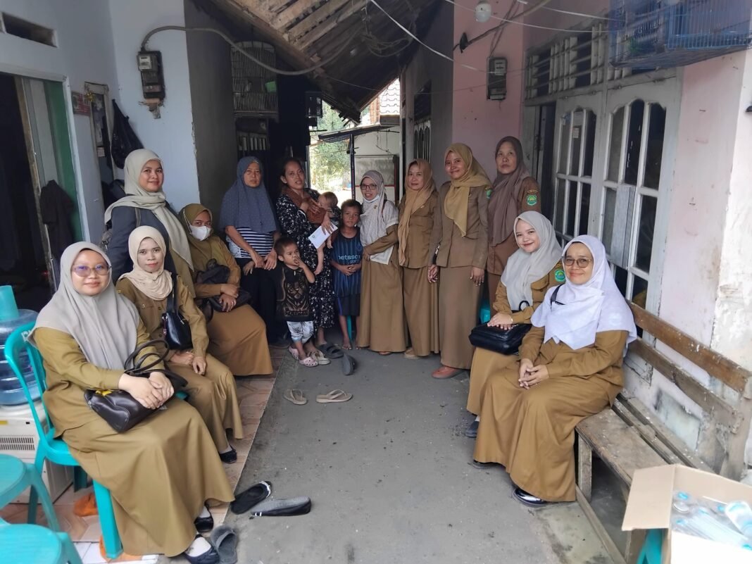 KELUARGA BESAR SDN CIBOGO GALANG BANTUAN UNTUK WALI MURID KORBAN KEBAKARAN KELUARGA BESAR SDN CIBOGO GALANG BANTUAN UNTUK WALI MURID KORBAN KEBAKARAN