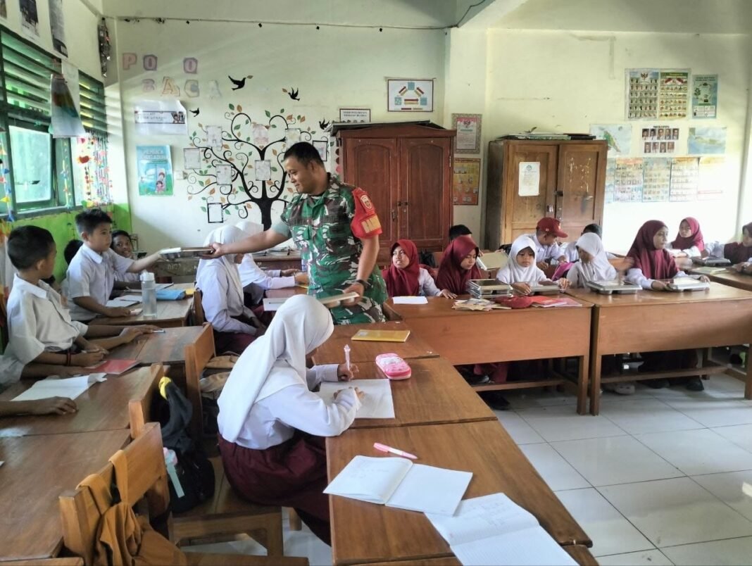 Ribuan Siswa di Jenetallasa Gowa Sambut Antusias Program Makanan Bergizi Ribuan Siswa di Jenetallasa Gowa Sambut Antusias Program Makanan Bergizi