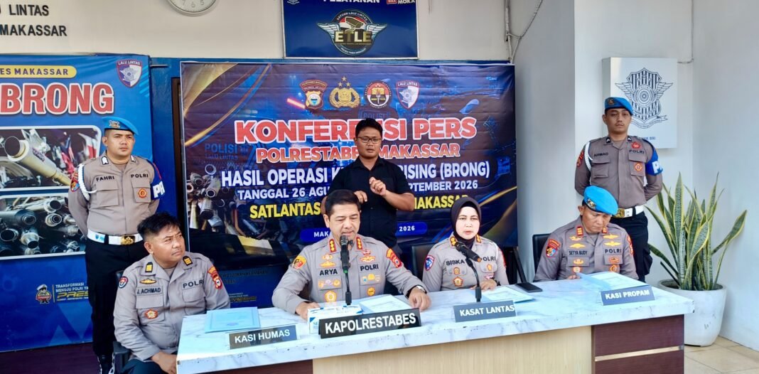 Tekan Balap Liar dan Kebisingan, Polrestabes Makassar Sita Ratusan Knalpot Brong Tekan Balap Liar dan Kebisingan, Polrestabes Makassar Sita Ratusan Knalpot Brong
