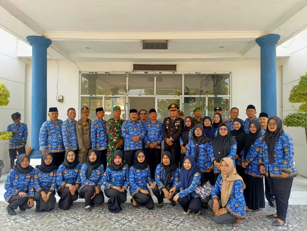 Hari Kesaktian Pancasila, Forkopimcam Balongan Sampaikan Pesan Moral dan Semangat Kebangsaan Hari Kesaktian Pancasila, Forkopimcam Balongan Sampaikan Pesan Moral dan Semangat Kebangsaan