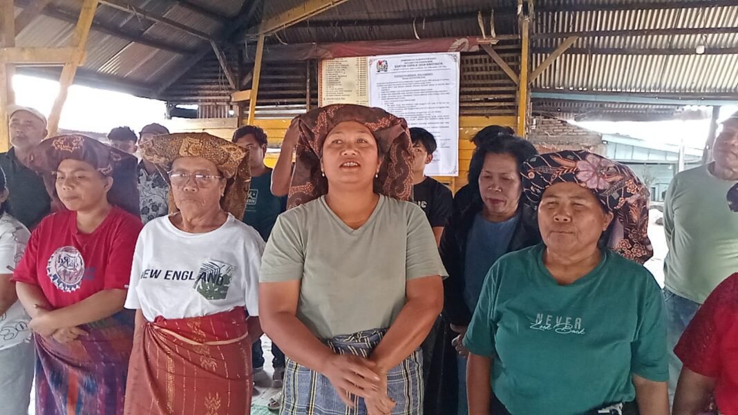 Warga Desa Kandibata Mengadu ke Anggota DPR RI Hinca Pandjaitan, Lahan Mereka Diduga Dibobol Terowongan Warga Desa Kandibata Mengadu ke Anggota DPR RI Hinca Pandjaitan, Lahan Mereka Diduga Dibobol Terowongan