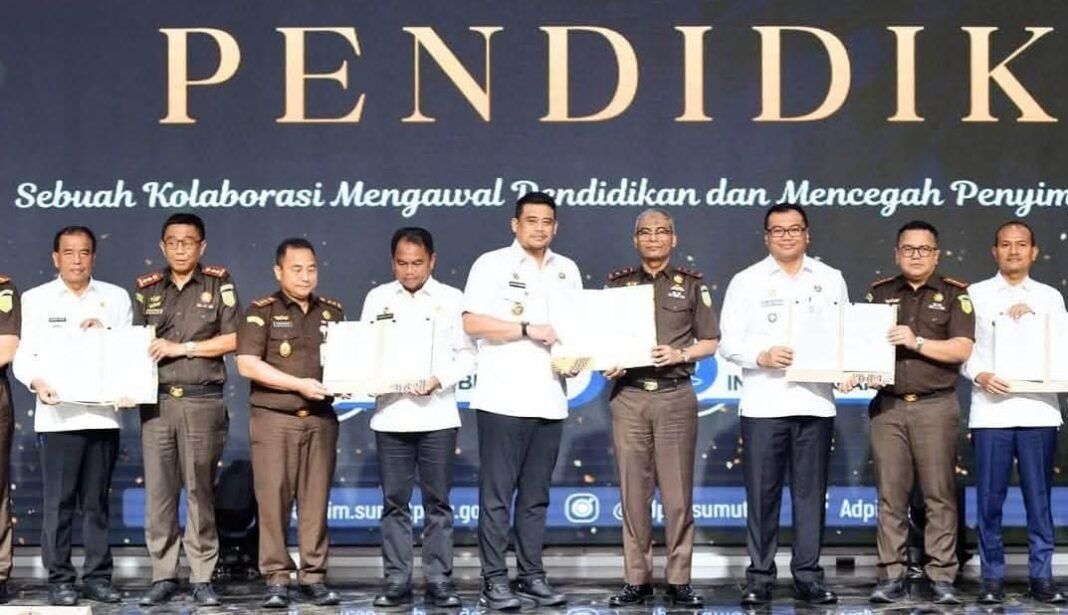 Pemkab Karo Dukung Jaksa Sahabat Pendidik, Perkuat Pencegahan Penyimpangan Anggaran Sekolah Pemkab Karo Dukung Jaksa Sahabat Pendidik, Perkuat Pencegahan Penyimpangan Anggaran Sekolah