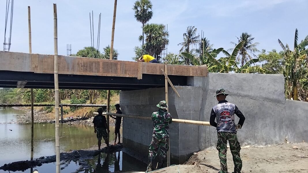 Berkat Kolaborasi TNI-Masyarakat, Pembangunan Jembatan Beton Tembus Progress 85 PersenD Berkat Kolaborasi TNI-Masyarakat, Pembangunan Jembatan Beton Tembus Progress 85 PersenD