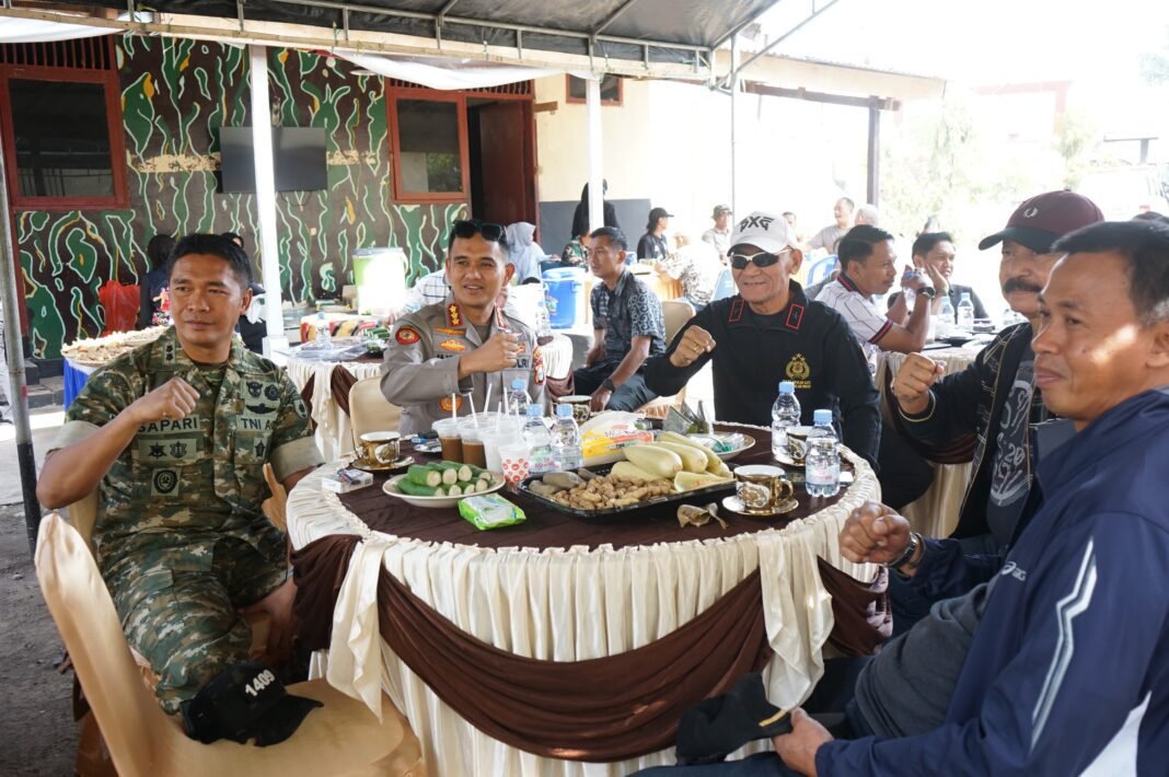 Dandim Gowa hadiri Eksibisi Menembak Pererat Sinergitas Polresta Gowa, Forkompinda, Instansi dan Masyarakat Dandim Gowa hadiri Eksibisi Menembak Pererat Sinergitas Polresta Gowa, Forkompinda, Instansi dan Masyarakat