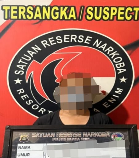 Polisi Gagalkan Transaksi Ekstasi di Muara Enim, Dua Orang Diamankan dengan 50 Butir Barang Bukti Polisi Gagalkan Transaksi Ekstasi di Muara Enim, Dua Orang Diamankan dengan 50 Butir Barang Bukti