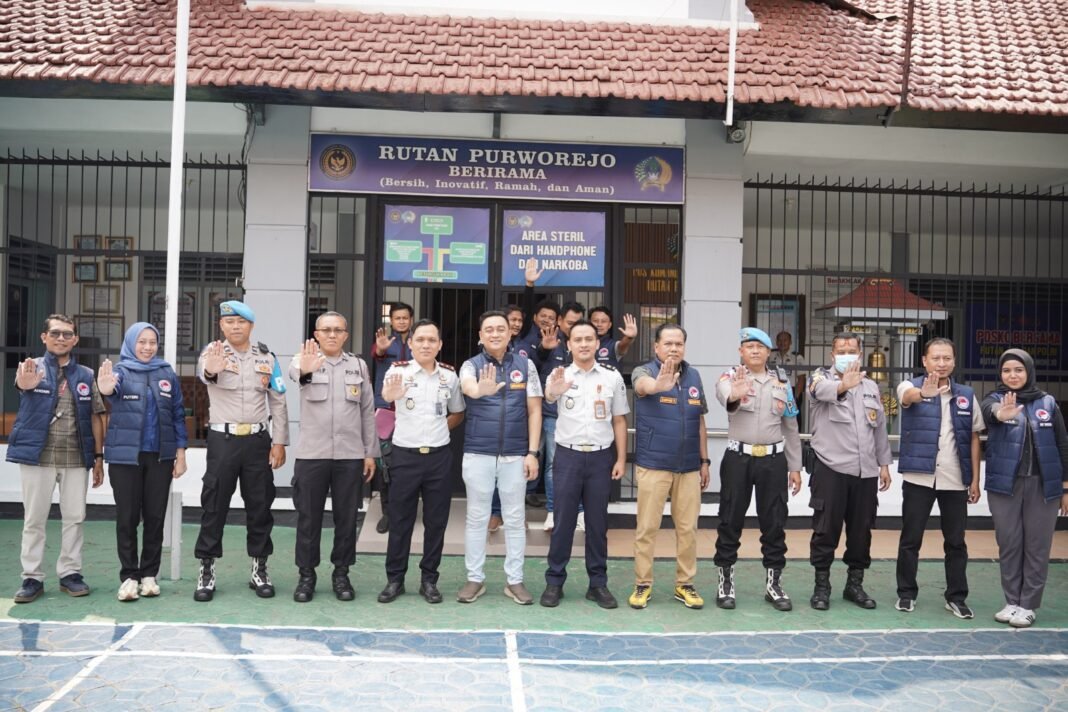 Satresnarkoba Periksa Warga Binaan Lapas Purworejo, Hasil Nihil Satresnarkoba Periksa Warga Binaan Lapas Purworejo, Hasil Nihil