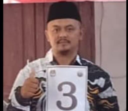 YAYAT MULYANA (ALIAS OBOS) NOMOR URUT 3: OPTIMIS BAWA PERUBAHAN UNTUK DESA BUNIARA LEBIH BAIK YAYAT MULYANA (ALIAS OBOS) NOMOR URUT 3: OPTIMIS BAWA PERUBAHAN UNTUK DESA BUNIARA LEBIH BAIK