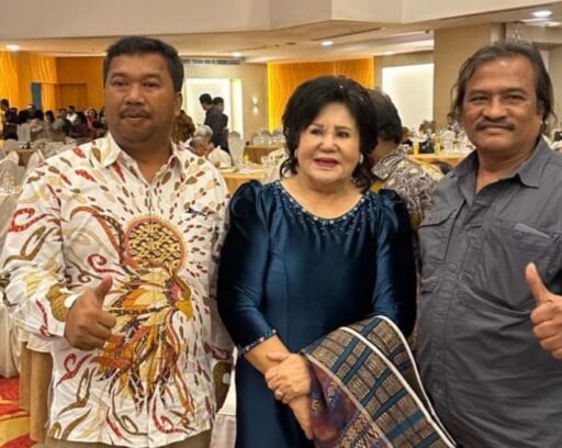Terinsfirasi ! Cory Sebayang Wanita Pertama Menjadi Bupati Karo, Peluncuran Buku Biografinya Sukses Terinsfirasi ! Cory Sebayang Wanita Pertama Menjadi Bupati Karo, Peluncuran Buku Biografinya Sukses