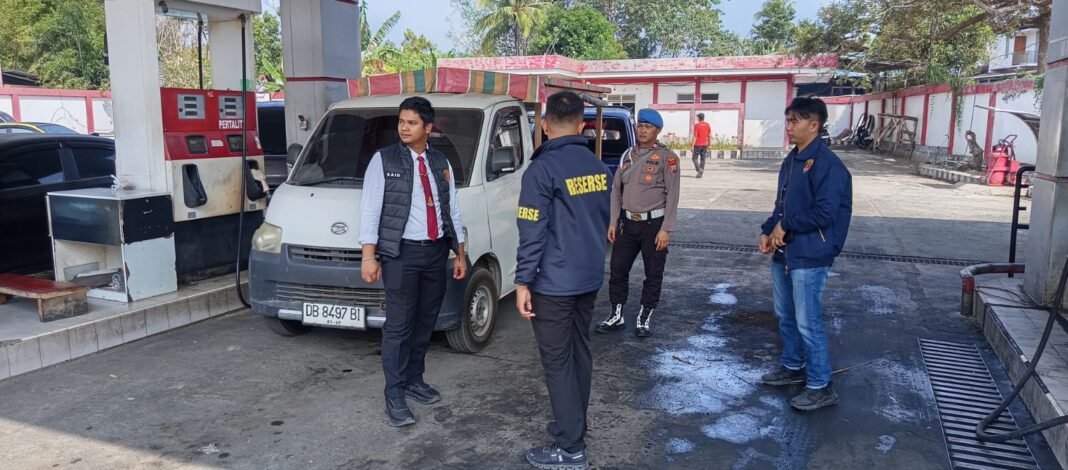 Kapolres Mitra AKBP Handoko Sanjaya Sidak SPBU Ratahan, Pastikan Stok Pertalite dan Bio Solar Aman Kapolres Mitra AKBP Handoko Sanjaya Sidak SPBU Ratahan, Pastikan Stok Pertalite dan Bio Solar Aman