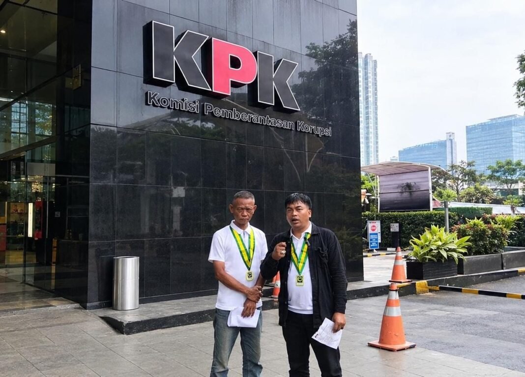Kadis PUPR Subang Di Laporkan GPI Ke KPK Terkait Dugaan Ketidaktransparan Anggaran Perbaikan Jalan Kadis PUPR Subang Di Laporkan GPI Ke KPK Terkait Dugaan Ketidaktransparan Anggaran Perbaikan Jalan
