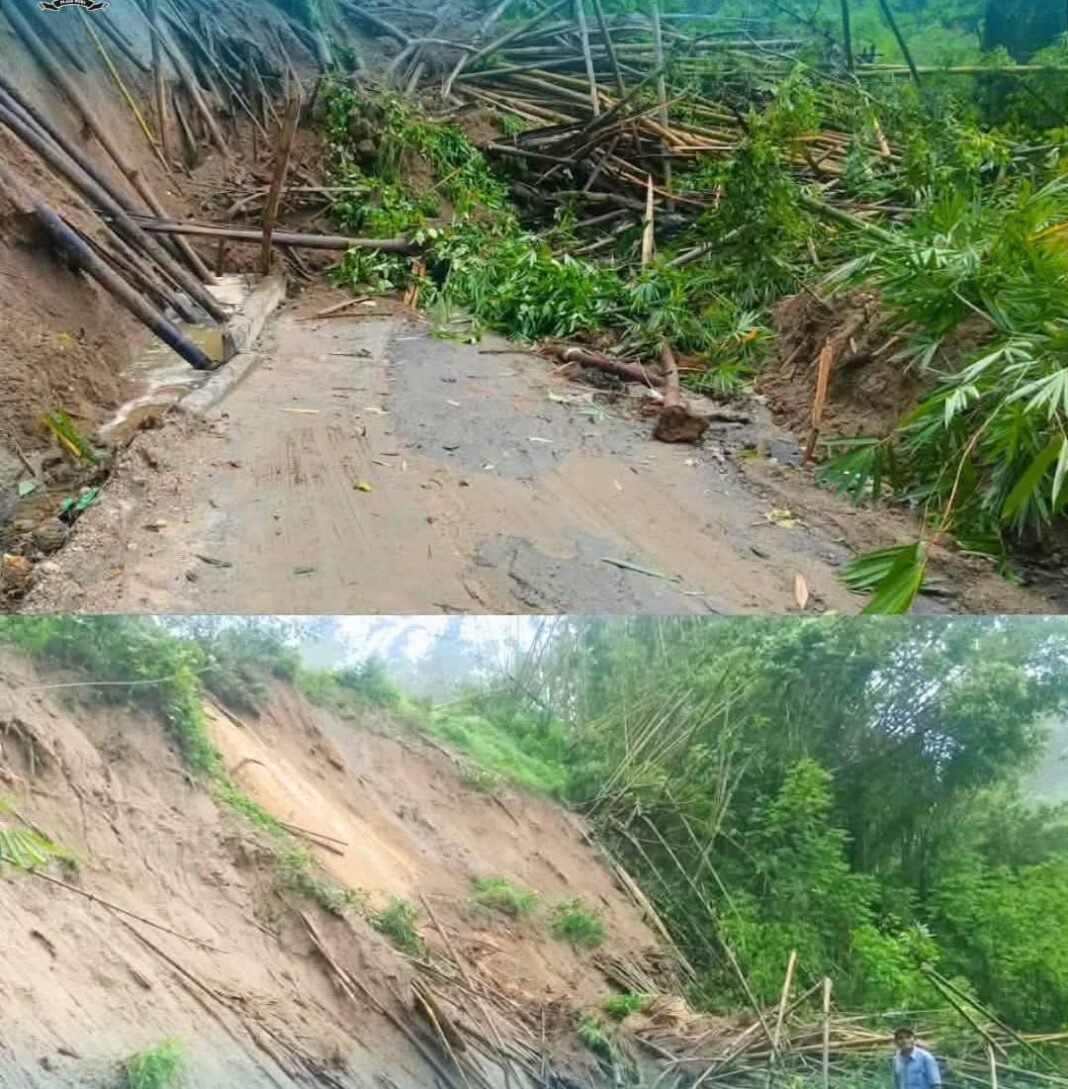 Dinas PUTR Kabupaten Karo Gerak Cepat Tangani Longsor di Ruas Jalan Barusjahe -Serdang Dinas PUTR Kabupaten Karo Gerak Cepat Tangani Longsor di Ruas Jalan Barusjahe -Serdang