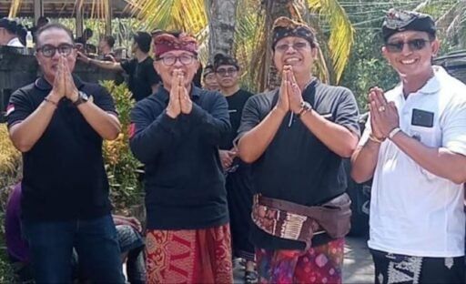 Kehadiran Made Supartha Di Upacara Pengabeban, Wujud Empati Dan Solidaritas Kepada Keluarga Duka Kehadiran Made Supartha Di Upacara Pengabeban, Wujud Empati Dan Solidaritas Kepada Keluarga Duka