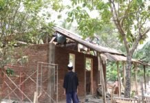Aksi Nyata Bagi Masyarakat, Pengerjaan Rumah Tidak Layak Huni di Desa Kalebarembeng Kian Masif